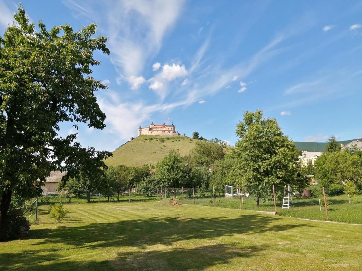 Ubytovanie Betty Guest House Krasnohorske Podhradie Luaran gambar